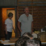 Mette og Poul præsenterer menuen.